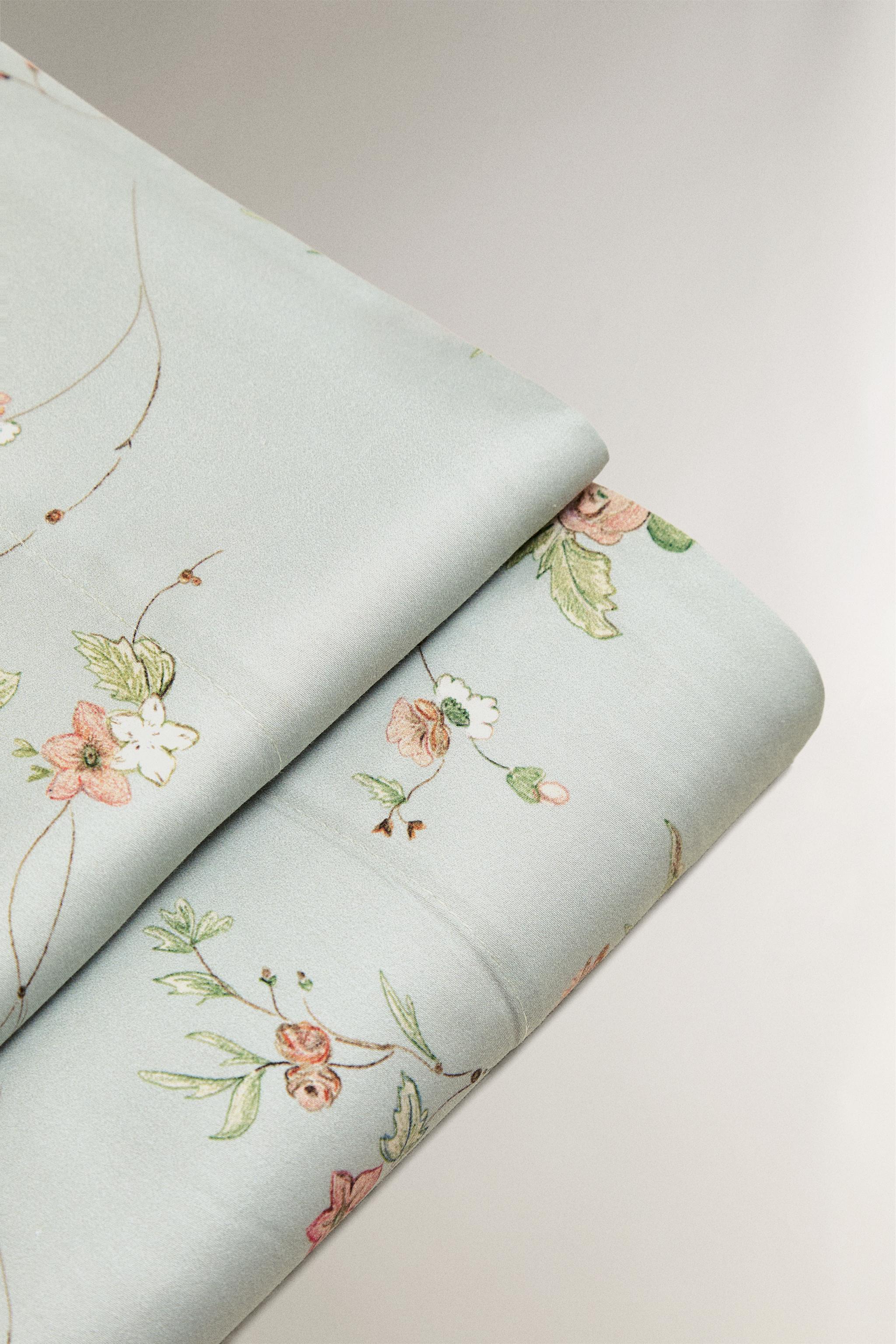 FLORAL BRANCH SATEEN FLAT SHEET (300 THREAD COUNT)